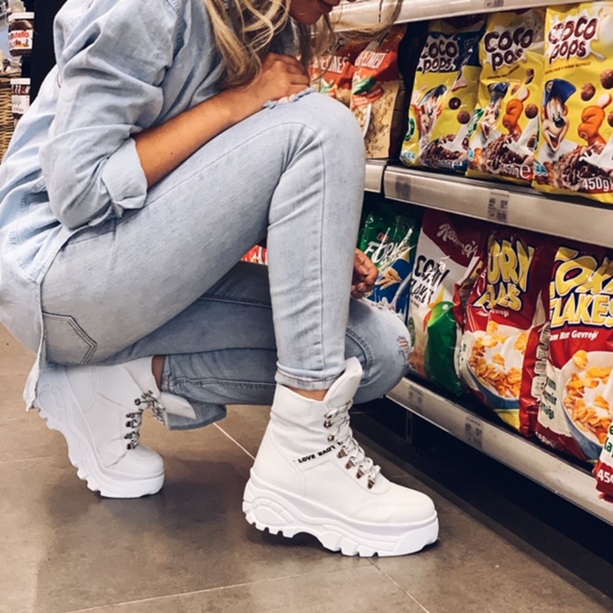 Yüksek Taban Bot Beyaz