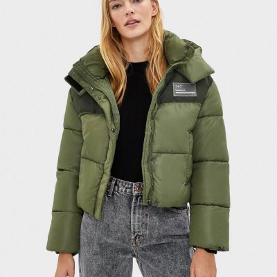 Kapüşonlu Şişme Mont