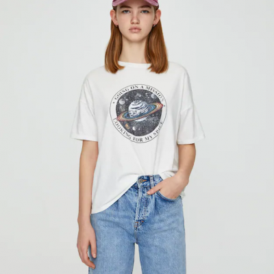 Satürn görselli t-shirt